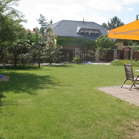 Holiday home Prague Pruhonice