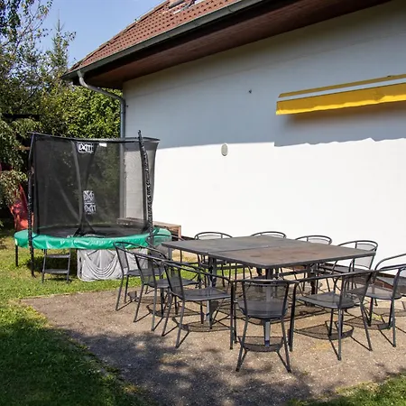 Prague Holiday home Pruhonice